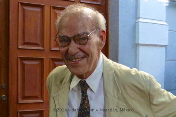 P1100159 - Version 2